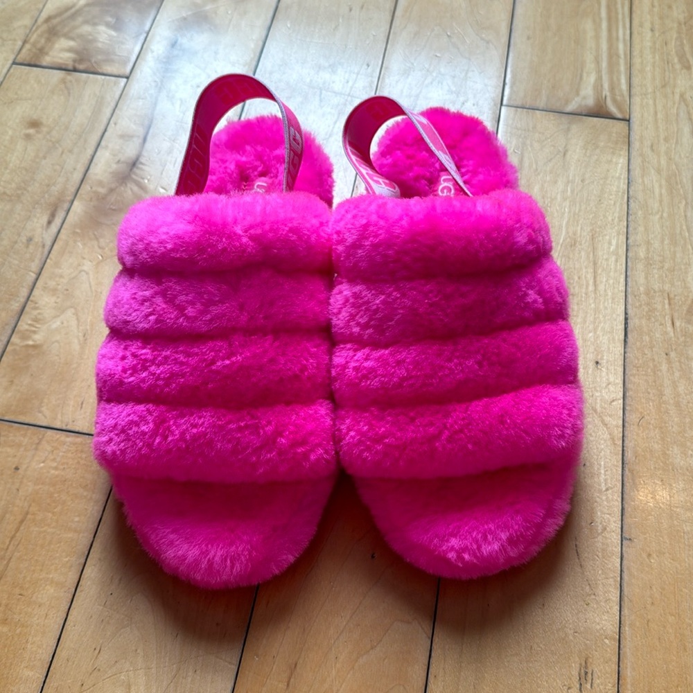 BARBIE pink ugg’s slippers